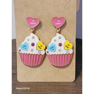 Valentine Cupcake Conversation Heart Enamel‎ Drop Earrings Pink Gold Tone Kitsch